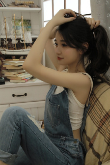 美女胸免费看网站